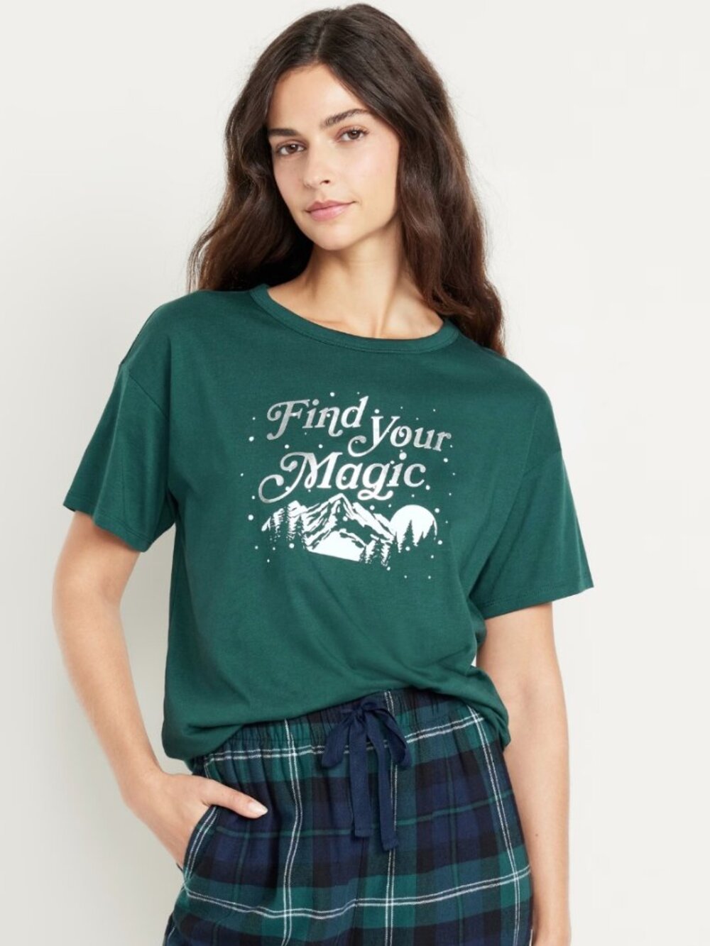 NWT! Old Navy Cotton Graphic T-Shirt "Find your Magic" Foil print (XS)